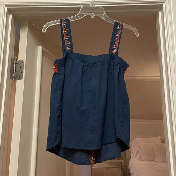 THML Embroidered Top - Picture 2 of 2